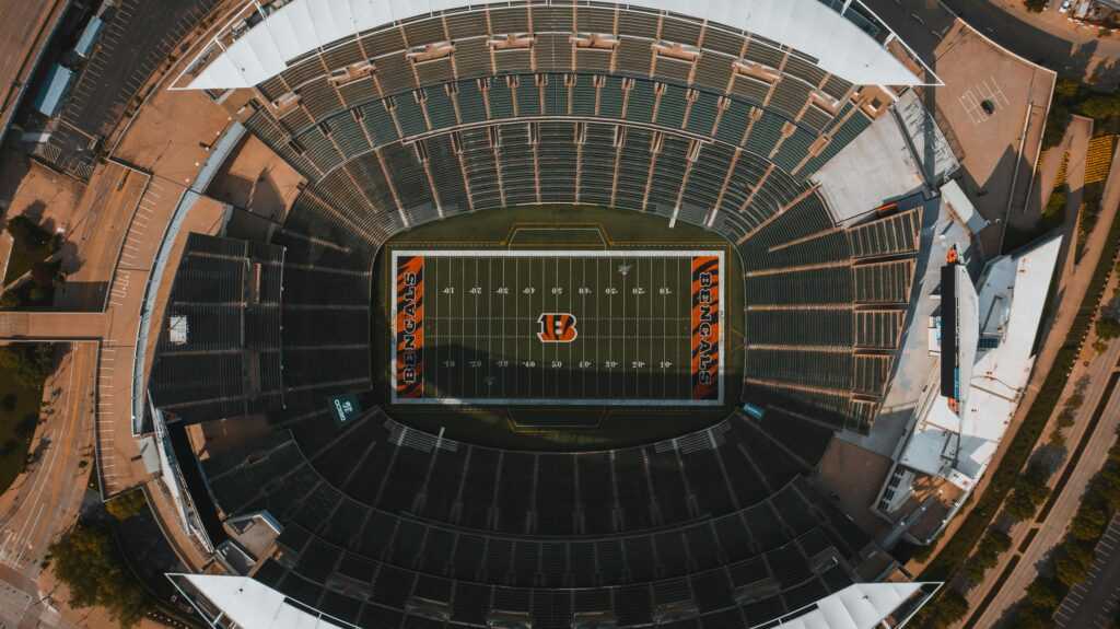 Aerial photograph of an empty football stadium in Cincinnati, Ohio, with a clear view of the field.